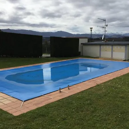 En El Alto De La Hayuela-udias