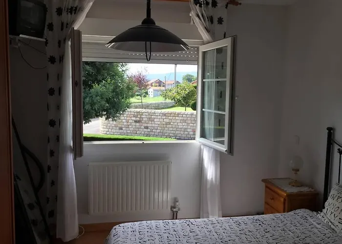 Hébergement de vacances En El Alto De La Hayuela-udias *